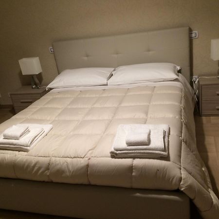 Casa Grace 2 Bed and Breakfast Bari Exterior foto